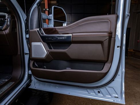 Used 2026 Ford F450 King Ranch w/ Chrome Package image 36