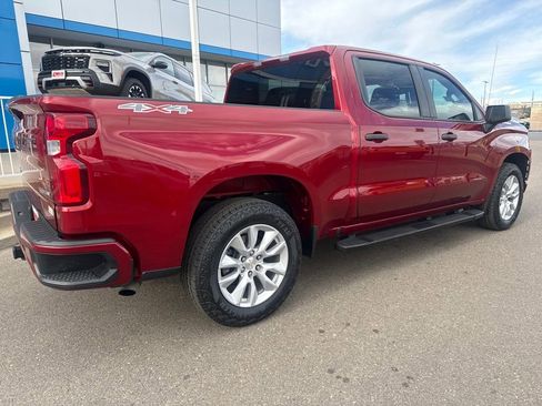 Used 2022 Chevrolet Silverado 1500 Custom w/ Safety Confidence Package image 4
