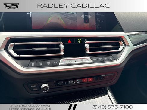 Used 2022 BMW M4 xDrive Competition w/ M Carbon Exterior Package AWD/4WD image 17