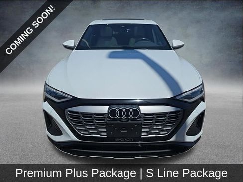 Used 2024 Audi Q8 e-tron Premium Plus w/ Premium Plus Package AWD/4WD image 3