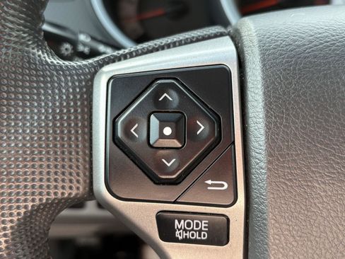 Used 2014 Toyota Tacoma 4x4 Double Cab w/ TRD Sport Package image 8