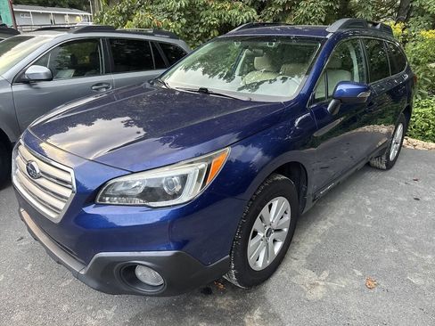 Used 2016 Subaru Outback 2.5i Premium AWD/4WD image 1