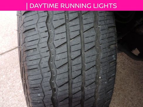 Used 2023 Chevrolet Suburban Z71 w/ Luxury Package image 13