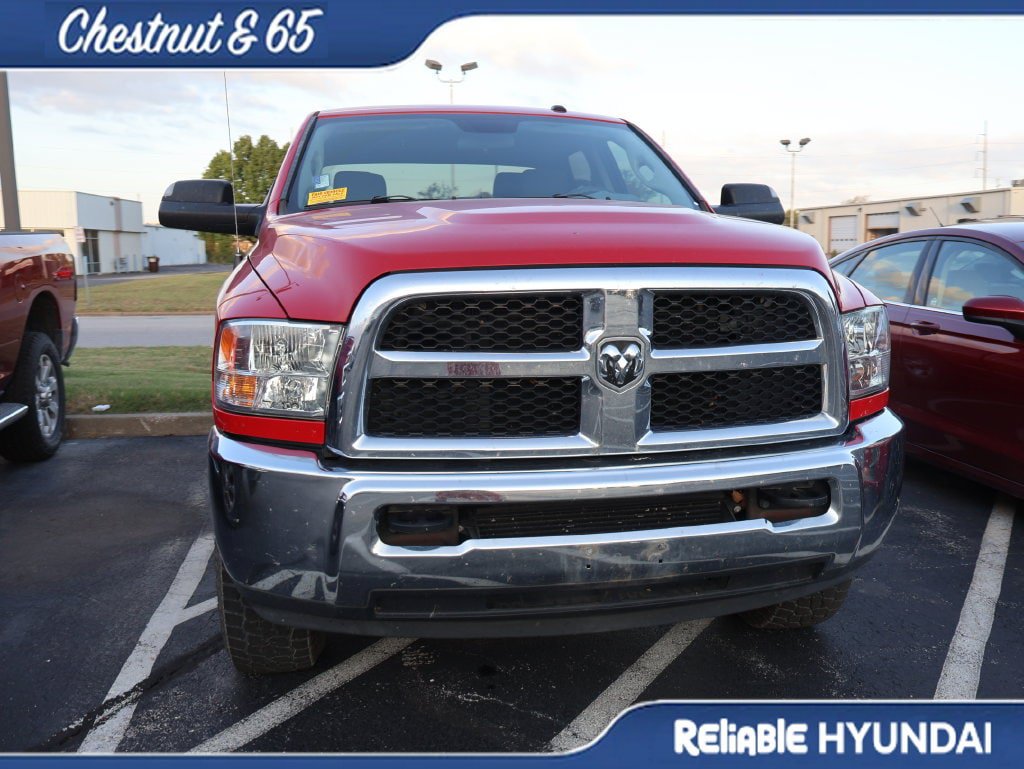 Used 2018 RAM 2500 Tradesman w/ Chrome Appearance Group AWD/4WD image 5