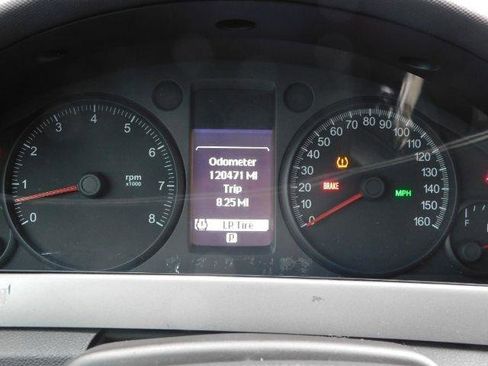 Used 2011 Chevrolet Caprice image 16