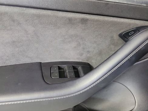 Used 2021 Tesla Model 3 Standard Range Plus RWD image 15