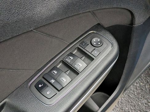 Used 2023 Dodge Charger SXT image 14