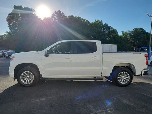 Used 2024 Chevrolet Silverado 1500 RST w/ Convenience Package II AWD/4WD image 2