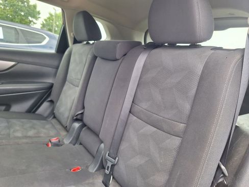 Used 2016 Nissan Rogue SV FWD image 22