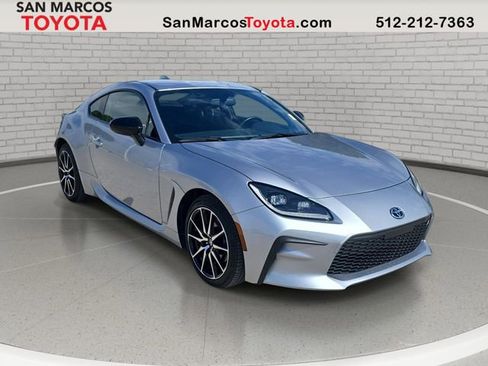 Used 2022 Toyota GR86 w/ ALL Weather Mat Package (TMS) image 3