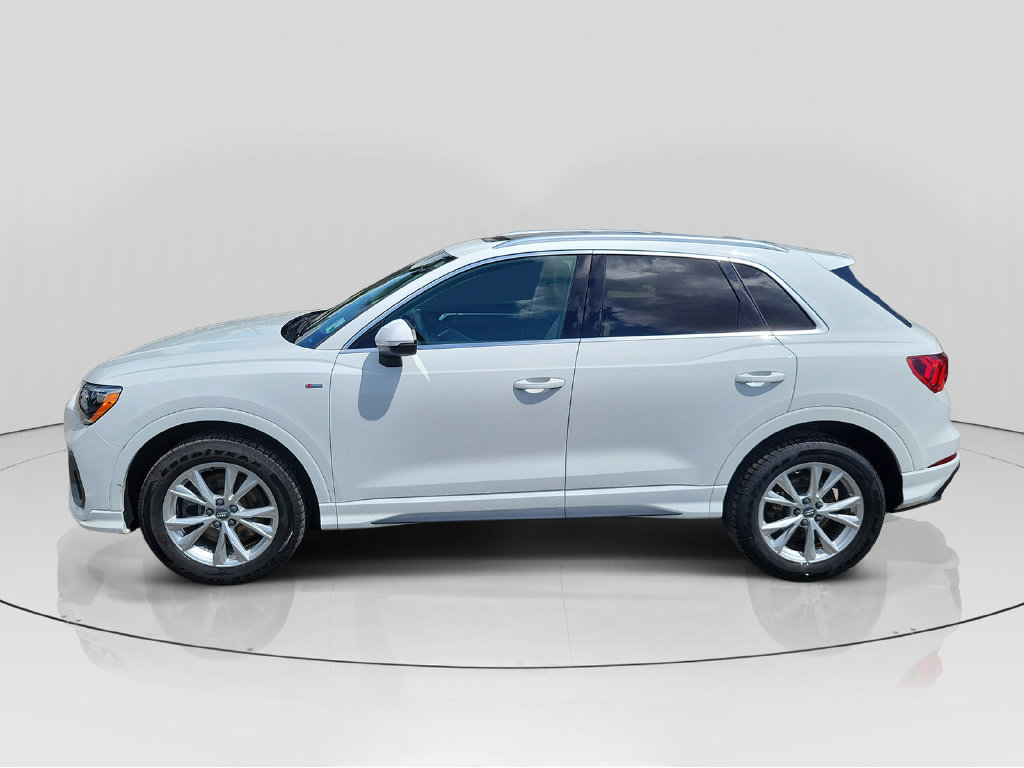 Used 2021 Audi Q3 2.0T Premium w/ Convenience Package AWD/4WD image 4