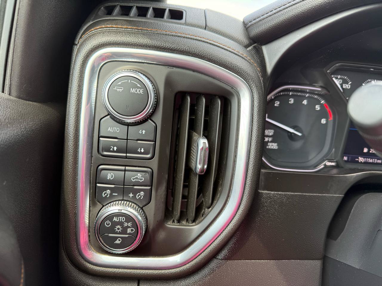 Used 2021 GMC Sierra 1500 AT4 AWD/4WD image 28
