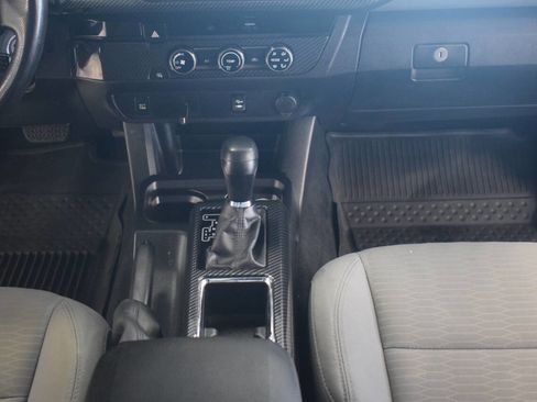 Used 2017 Toyota Tacoma SR5 RWD image 56