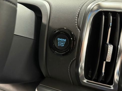 New 2025 Ford Expedition Max Platinum w/ Driver's Package image 17