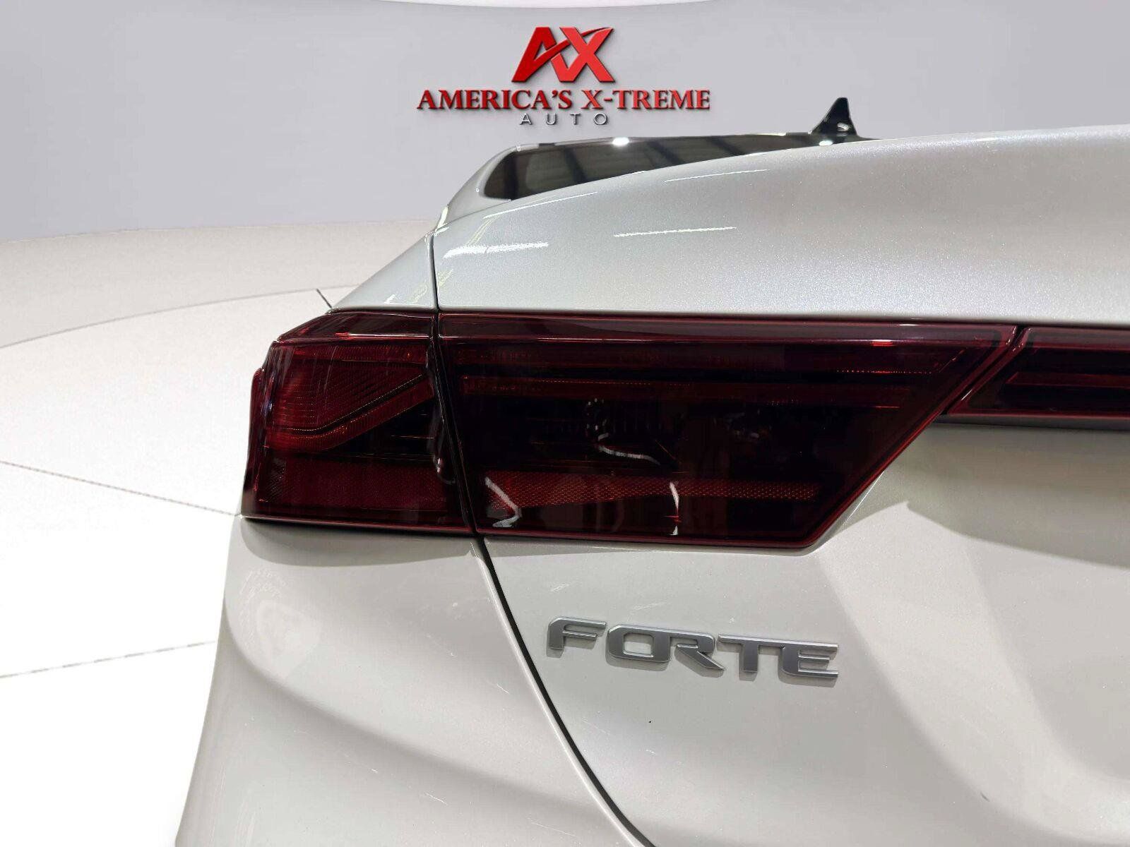 Used 2024 Kia Forte LXS FWD image 14