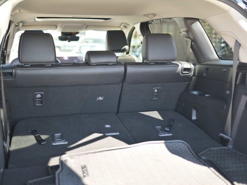 Used 2025 MAZDA CX-90 3.3 Turbo w/ Preferred Package image 13