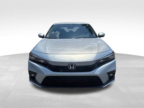 Used 2023 Honda Civic Touring image 2