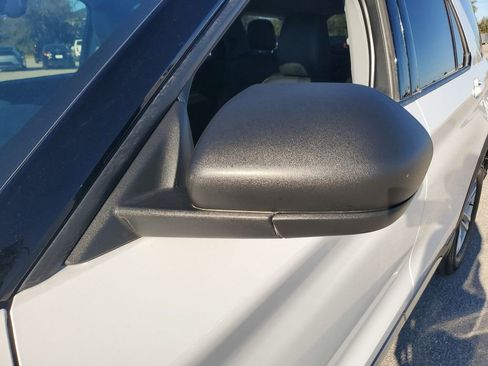 Used 2023 Ford Explorer XLT w/ Equipment Group 202A image 21