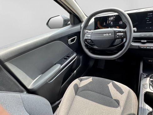 Used 2025 Kia K4 FWD image 20