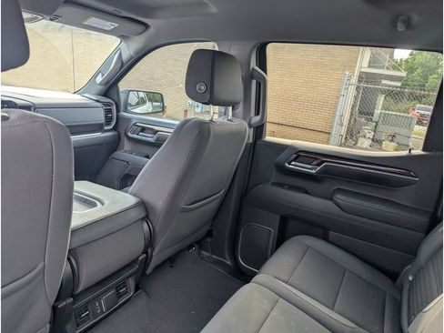 Used 2023 GMC Sierra 1500 Elevation AWD/4WD image 13