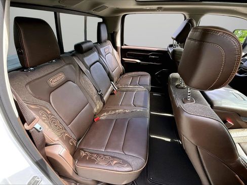 Used 2025 RAM 1500 Limited AWD/4WD image 25