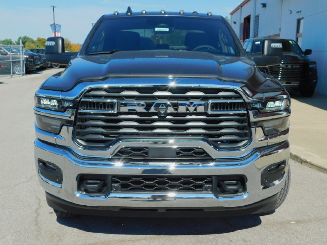 New 2026 RAM 3500 Big Horn AWD/4WD image 4