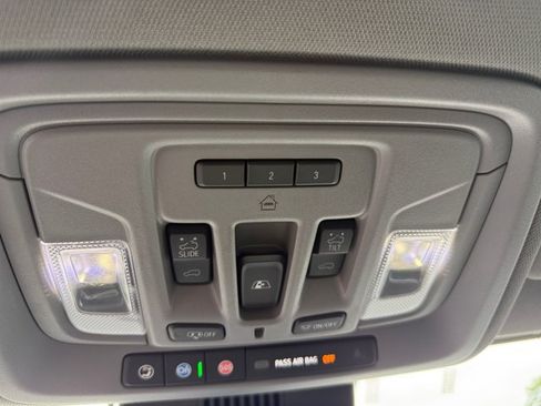 Certified 2022 Chevrolet Silverado 1500 RST w/ Convenience Package II AWD/4WD image 19