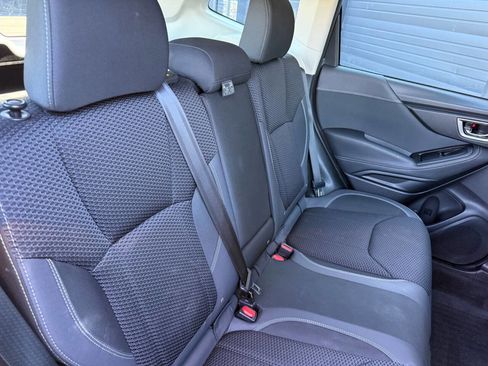 Used 2022 Subaru Forester Premium image 11