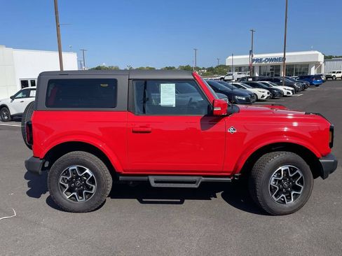 Certified 2023 Ford Bronco Outer Banks AWD/4WD image 2