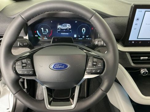 New 2026 Ford Explorer Platinum w/ LUX Leather Package image 19