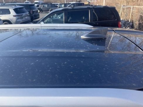 Used 2024 Nissan Rogue SV w/ SV Premium Package image 12