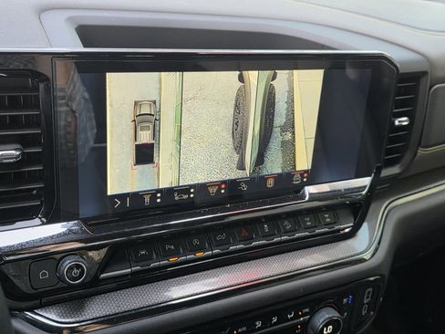 Used 2024 Chevrolet Silverado 1500 ZR2 w/ Technology Package image 20