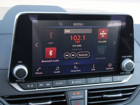 Certified 2025 Nissan Altima 2.5 S FWD image 17