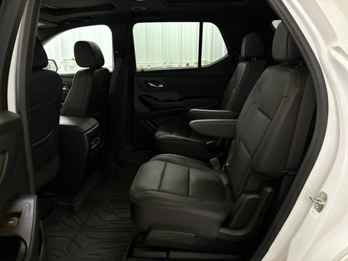 Used 2023 Chevrolet Traverse High Country AWD/4WD image 23