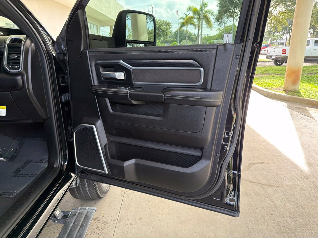 Used 2023 RAM 2500 Laramie w/ Night Edition AWD/4WD image 34