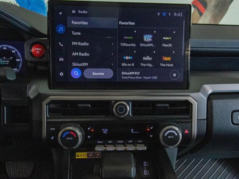 Used 2025 Toyota 4Runner TRD Off-Road Premium image 4