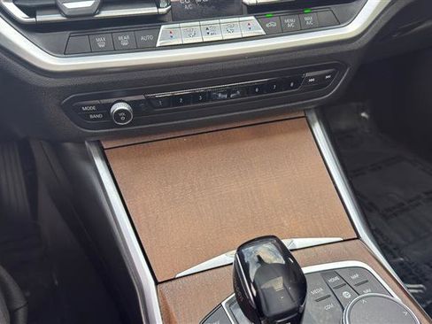 Used 2019 BMW 330i xDrive Sedan w/ Driving Assistance Package AWD/4WD image 36