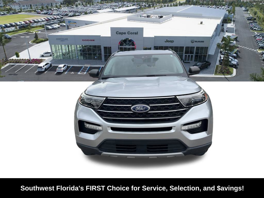 Used 2021 Ford Explorer XLT w/ Equipment Group 202A RWD image 2