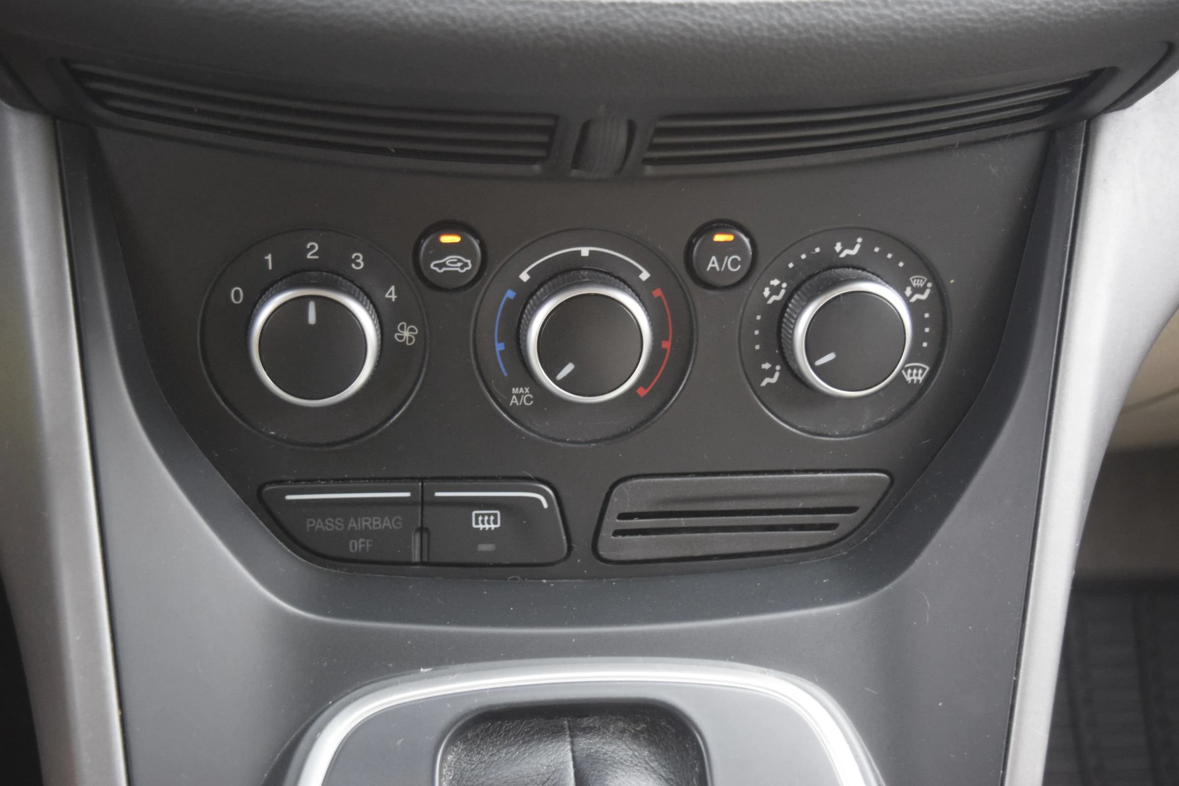 Used 2014 Ford Escape SE FWD image 13
