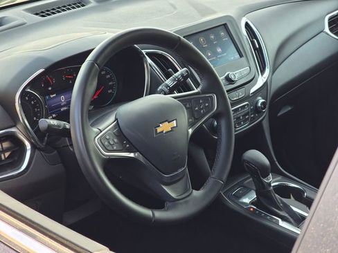 Used 2023 Chevrolet Equinox LT image 16