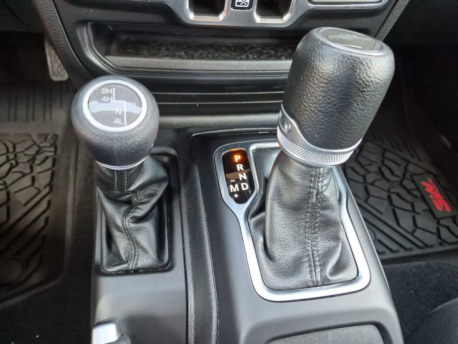 Used 2023 Jeep Gladiator Sport AWD/4WD image 32