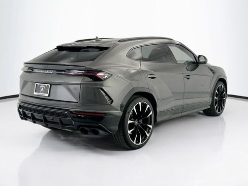 Used 2022 Lamborghini Urus AWD/4WD image 5
