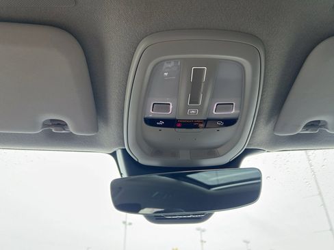 Certified 2023 Volvo XC40 B5 Plus w/ Protection Package Premier image 25