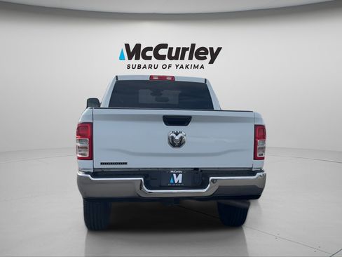 Used 2024 RAM 2500 Big Horn AWD/4WD image 4