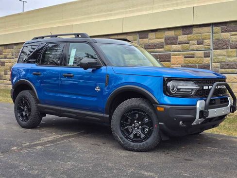 New 2026 Ford Bronco Sport Outer Banks w/ Sasquatch Outer Banks Package image 3