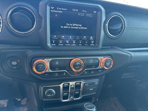 Used 2021 Jeep Gladiator Overland image 10