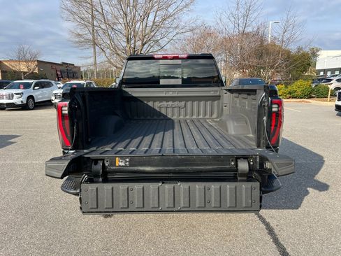 Used 2024 GMC Sierra 2500 AT4 w/ AT4 Premium Plus Package image 15