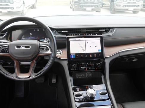 New 2025 Jeep Grand Cherokee L Summit w/ Obsidian Package AWD/4WD image 16