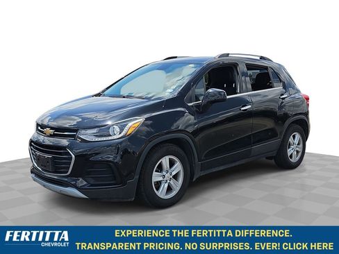 Used 2019 Chevrolet Trax LT w/ LT Convenience Package FWD image 1