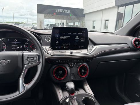 Used 2025 Chevrolet Blazer RS FWD image 19
